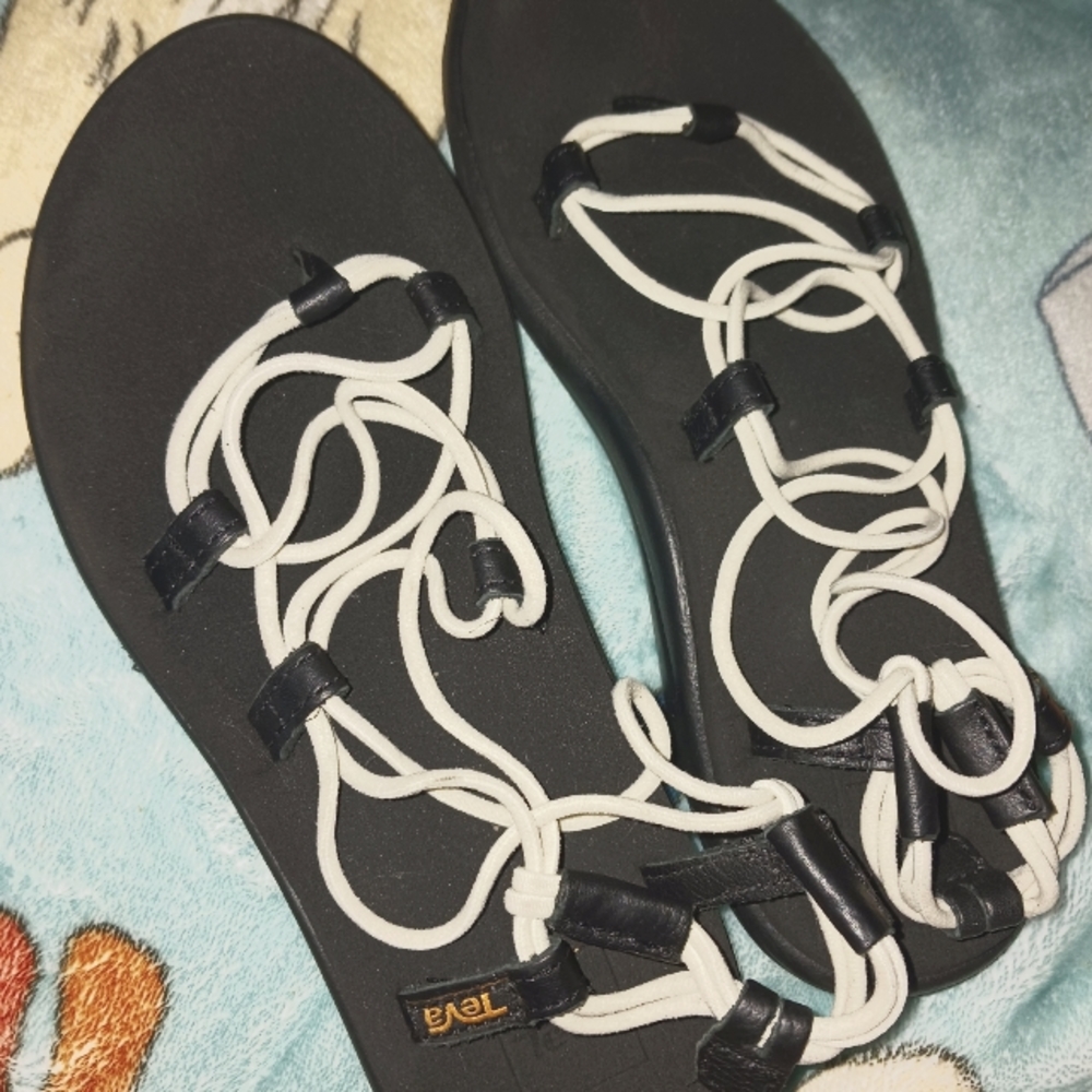 Teva women's voya sandals